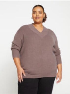 Universal Standard Blanket Sweater in Morel